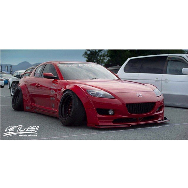 Freakn legit MAZDA #RX8 #sp3 crushing all the boundaries #streetsweeper #cambergang #onikyan #demoncamber #ZoomZoom #nihonstyle pic props: allthatlow