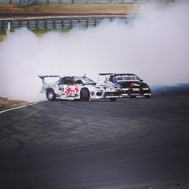 #MADBUL scream'n #26b with @nico_reid_drift_ #smokescreen #RotangKlan