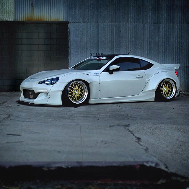 @killagram's Whiteout @trakyoto #RocketBunny V2 @scion FR-S. Credit where credit's due. Looks great! Dat #SoCal style.