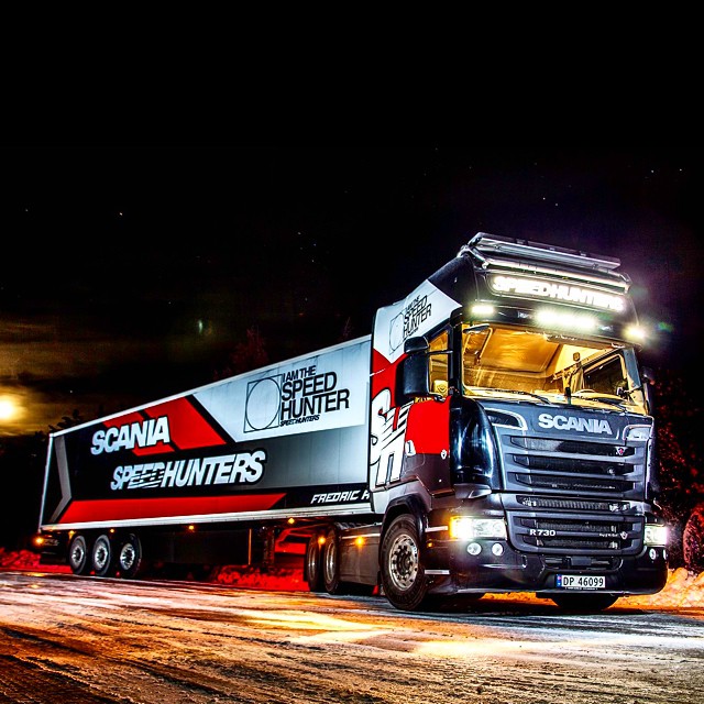 Spotted somewhere in Sweden! @thespeedhunters #Scania #R730 heavy hauler. Been travelling Northern Europe with this thing all year and I still giggle like a kid every time I see it. #transformers #holdstumt #childhooddream (Photo by @fredriksoerlie)