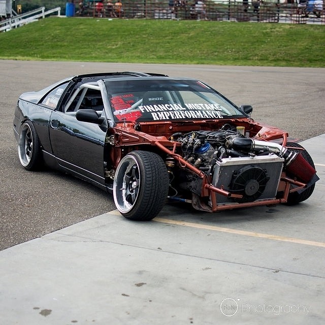V8 300ZX - Photo by @rj778855 Build by @futuregohan Cooling by @mishimoto