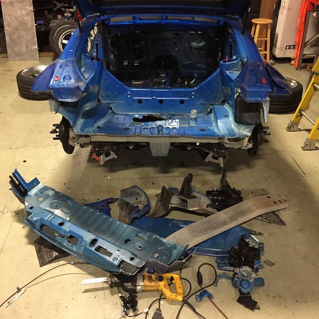 No turning back now! The twin turbo 370Z is now being upgraded to full race mode with a rear mount @mishimoto radiator and the full @seiboncarbon treatment! #thiscarisnowtotaled