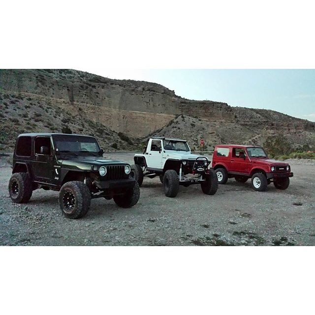 Did some sketchy shit last night with my girl, @brynlife and @whosdannygeorge. Nice to do something besides drifting for a change. #getnuts #getnutslab #forrestwang #supersamurai #jeep #samurai