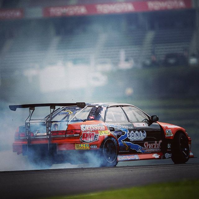 Formula drift japan in Fuji speedway 2015. Photo by Speedhunters/Larry Chen #formulad #formuladriftjapan #fdjapan #fujispeedway #motosport #motorgames