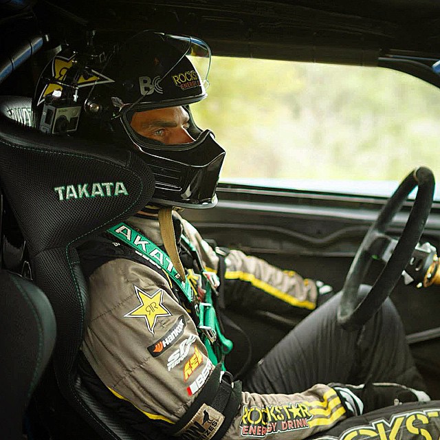 Hanging out in my @takataracing cockpit before it's go-time! Click the link in my profile for a full @scionracing #FDSEA photo gallery. #PapadakisRacing #RockstarDrift