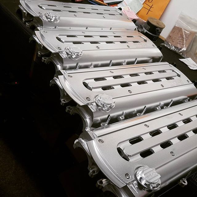 Ocdworks billet 2jz valve cover 4 is assembled for shipping and 4 more to go .
