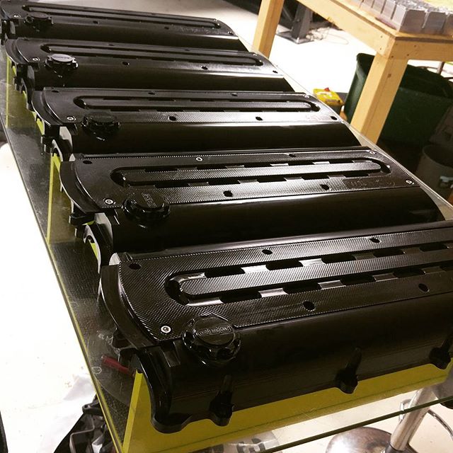 Once you go black. You never go back. Jk. Group buy black anodized valve cover is ready to clean and assembled.