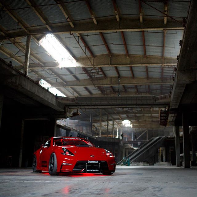 I was not always a fan of red cars... but my @nismo 370Z wears it so well. : @lusciousy