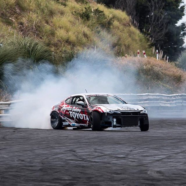 Leaving today to go slay some tires in the @d1nz championship round at Bay Park this Friday/Saturday in New Zealand. Pumped to get behind the wheel of the 2jz powered Toyota Galore GT86. First up, this long ass 13 hour flight. See you all soon in Nzed. @_wisefab_