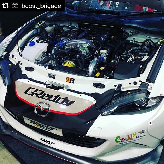 Anyone else spot the @BOOST_BRIGADE "G" Snap-back on the dash of the new @TRUST.GReddy boosted at
