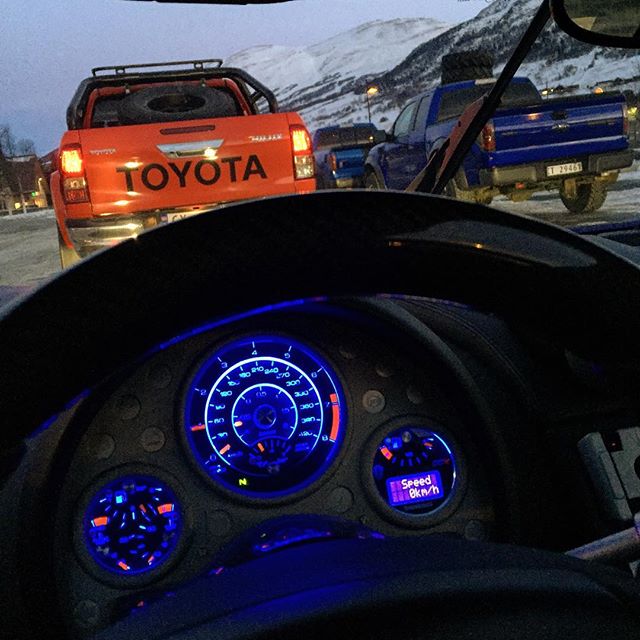 Good morning, Koenigsegg. And Arctic Truck Hilux. And Raptor twins. Let's do this! @borning_film