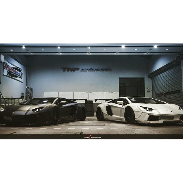 No.1 & No.2 LB WORKS Aventador in China!! Well done!! We never see twin LB Aventador before!! It's awesome!! I appreciate your perfect job! Special thanks to @tnpchina ( LB Exclusive distributor in China ) @libertywalkkato
