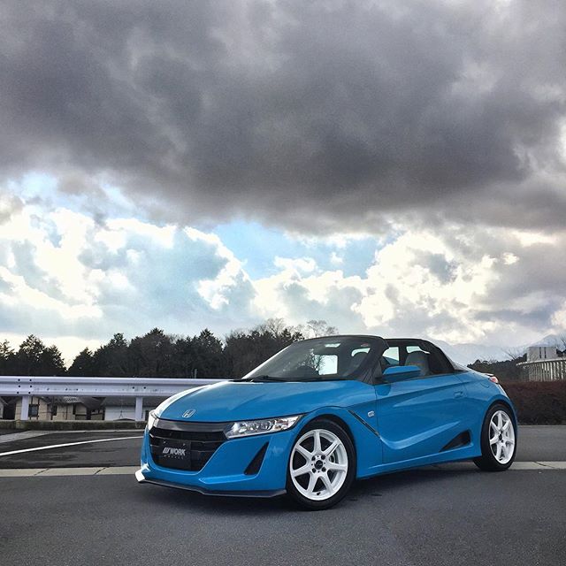 Shooting Esqueleto Honda S660 on WORK Emotion T7R 15/16inch with Fuji-san hiding in the clouds
