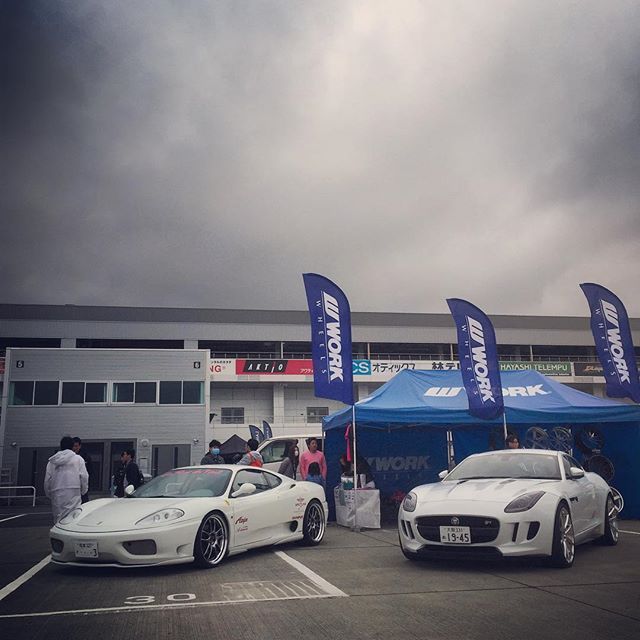 Fuji Speedway was packed with supercars today!! Got some cool ones on our booth too!