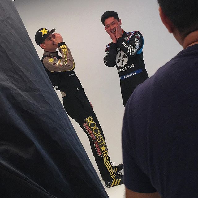 @fredricaasbo: Behind the scenes with this guy today, and we're laughing our heads off... The photographer asked us to do a faceoff. It proved hard to do!