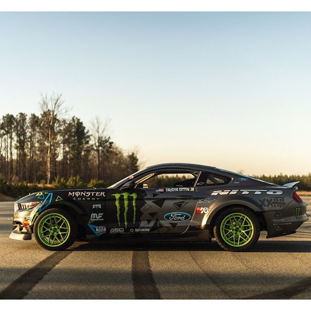 @vaughngittinjr Debut All-New Competition-Spec Ford Mustang RTR at Round One of Formula Drift: Streets of Long Beach | @nittotire @ford @fordperformance |