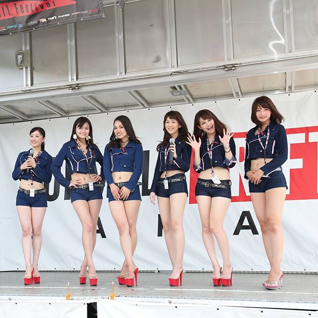 The FORMULA DRIFT JAPAN & @motorgames girls!