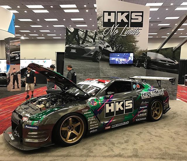 Day 2 here at @semashow is wrap! 
@specializedperformance
・・・
We love you @hks_japan @hks_usa