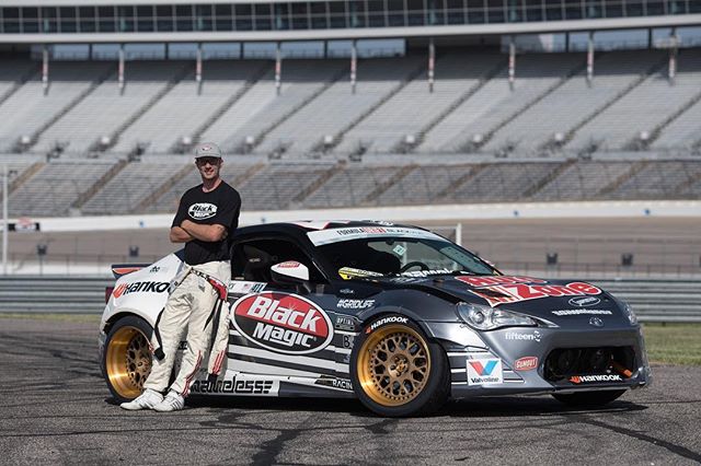 Now this is something I can get behind. Stoked on the new partnership between @blackmagicshine and @formulad. is the new title sponsor of the series. Congrats to all involved. Great things for the sport of drifting.