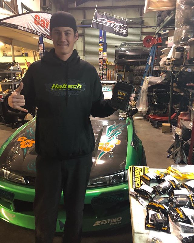 happy to shout out the newest addition to @forrestwang808’s list of sponsors for @formulad 2018 Pro1 season, @haltechecu. Haltech specializes in engine management systems including products that are compatible with Nissan, Ford, Yahama, Subaru, Toyota, and many more. make sure to show some support and give em a follow!