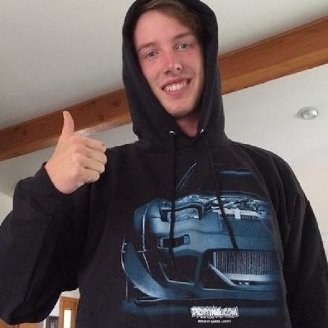 2FattySX Hoody by @DRIFTINGCOM -

Car Build by @dannyleavitt / Hoody Worn by @dannyleavitt