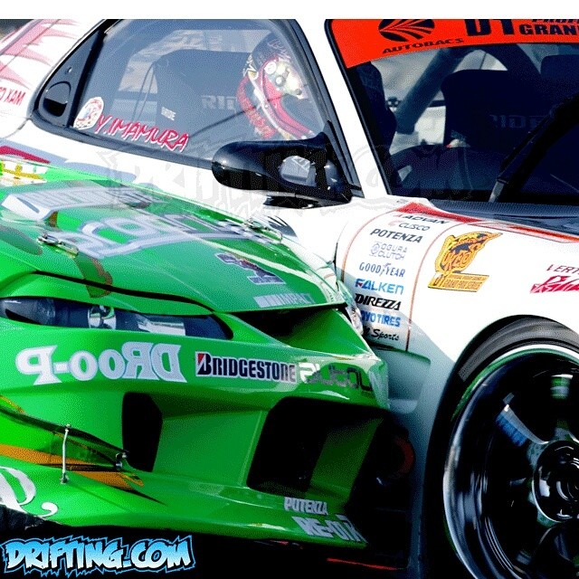 KAZAMA vs IMAMURA - D1GP USA Irwindale 2005 - 
Photo by @DRIFTINGCOM