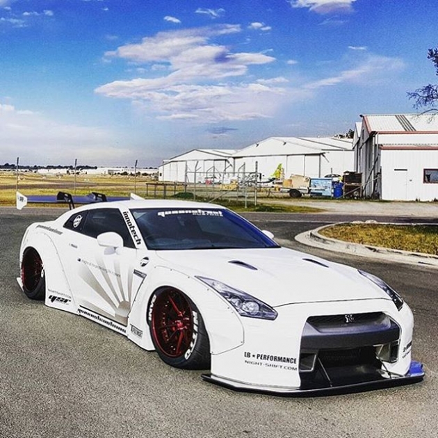 LIBERTY WALK LB★WORKS GTR R35 – DRIFTING.com