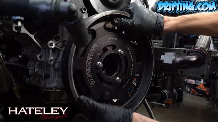 Andy Hateley @hateleydrift pulls out his engine so it can go to Custom
Performance Racing Engines @cprengines for a rebuild (Video 4)