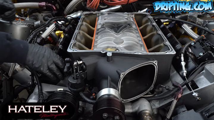 Andy Hateley @hateleydrift pulls out his engine so it can go to Custom Performance Racing Engines @cprengines for a rebuild (Video 5)