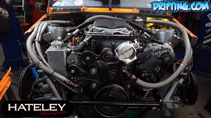 Part 3 , Andy Hateley @hateleydrift pulls out his engine so it can go to Custom
Performance Racing Engines @cprengines for a rebuild