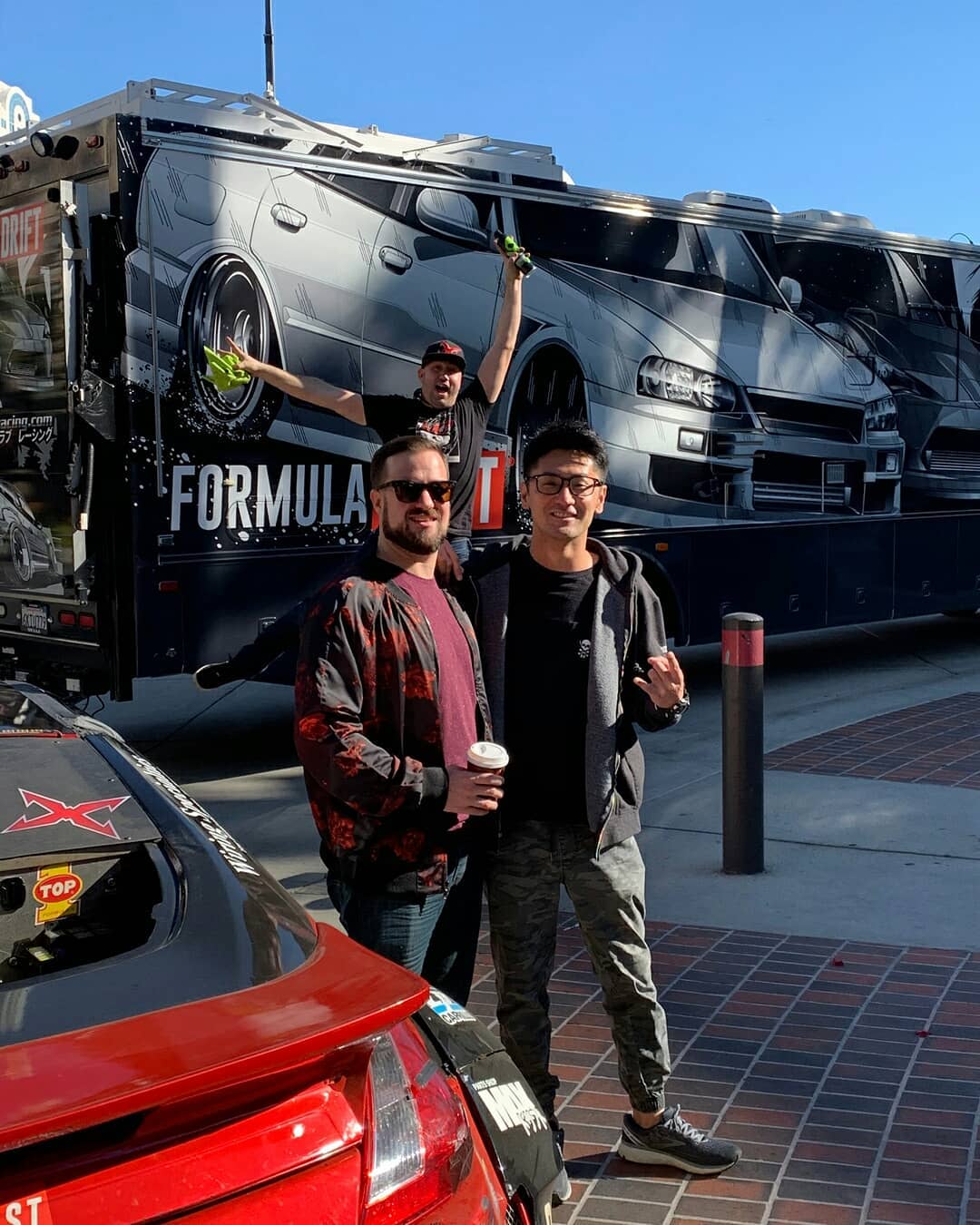 Thank you all who came out to Donut Day today to hang out & have some Donuts with @kengushi,  @jeffjonesracing & @ryanlitteral

If you didn't get your tickets yet, they officially go on sale Monday Dec 17th - 12PM PST: (link in bio)