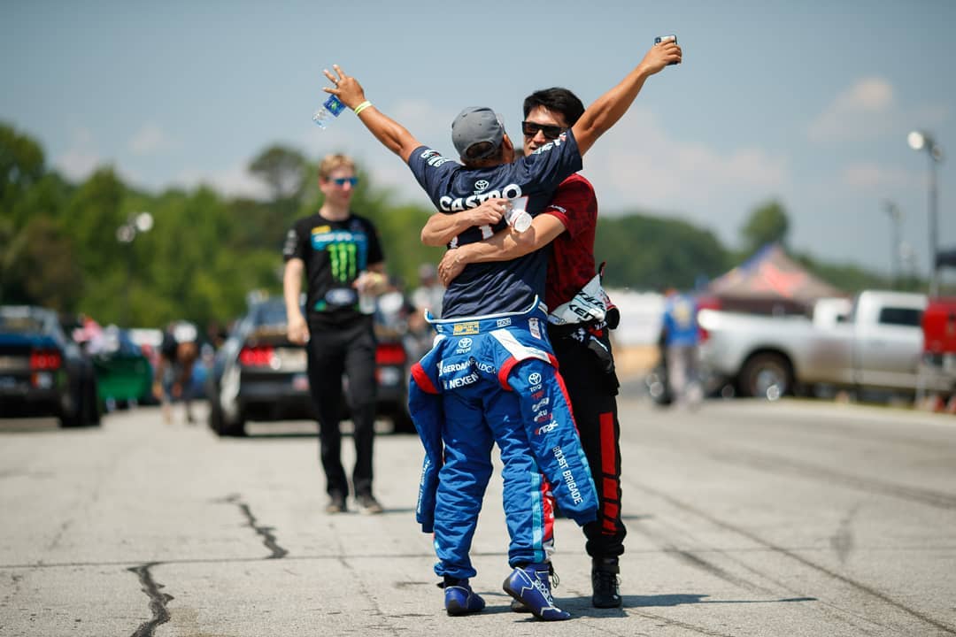 When you realize FD 2019 is still 114 days away so you run to your friend for comfort.
@jcastroracing @kengushi
.
📸:@larry_chen_foto