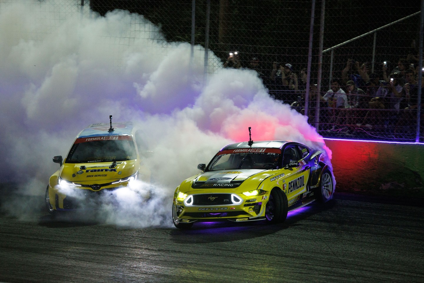 Would you like a side of drifting with that smoke?
@ChelseaDeNofa vs. @RyanTuerck | @NittoTire