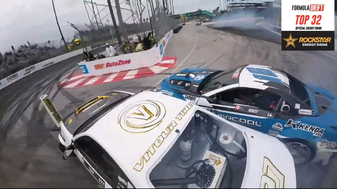 A game of inches. @JonathanCash16 vs @Stuke.Racing in the Top 32

Presented by @RockstarEnergy