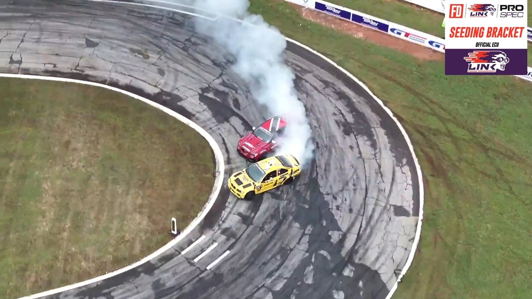 @leebird_rb chases down @danmo349 in the PROSPEC Seeding Bracket at Road Atlanta

Presented by @Link_ECU