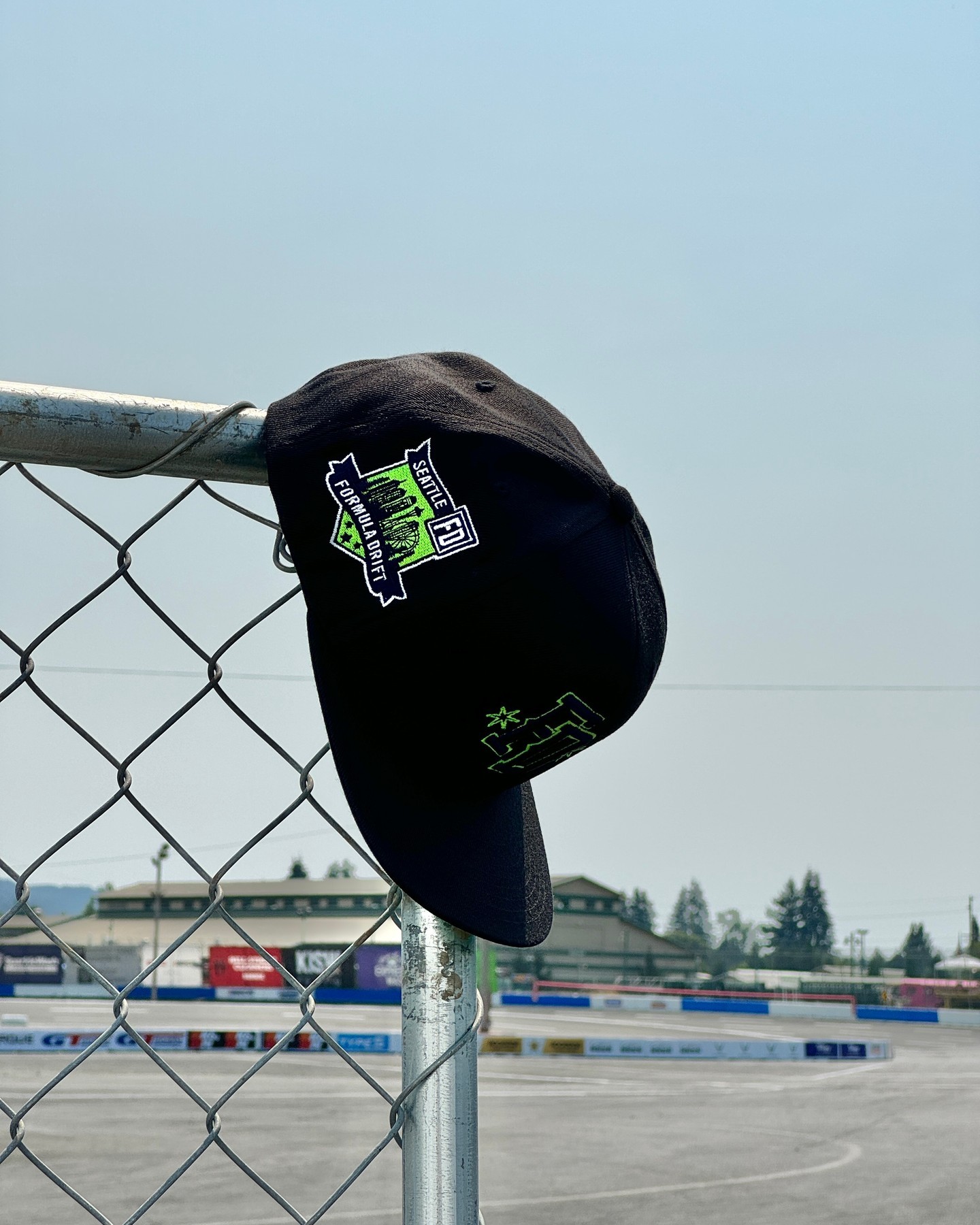 The ultimate FD fan accessory: our limited edition Seattle snapback. Only 100 available!

Grab yours now at shopfd.com (link in bio)