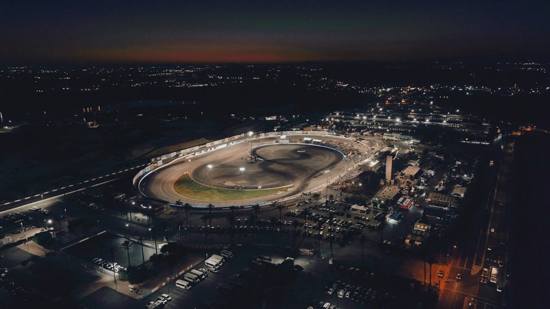 All eyes on Irwindale.

Join us for a historic season finale. Tickets available now to @TypeSAuto TITLE FIGHT on Oct 18 - 19: (link in bio)