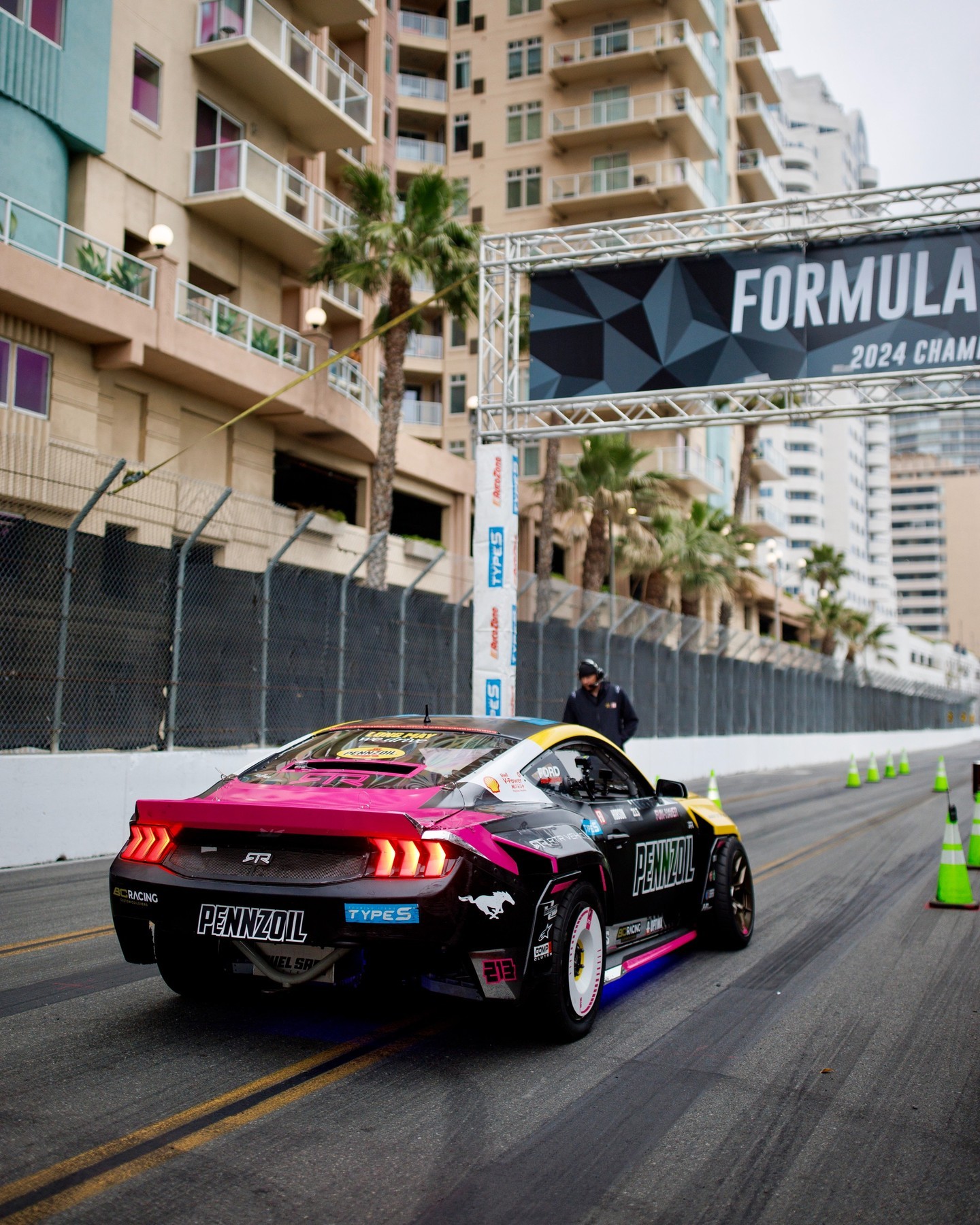 The calm before the chaos.
@BenHobson213 | @TypeSAuto