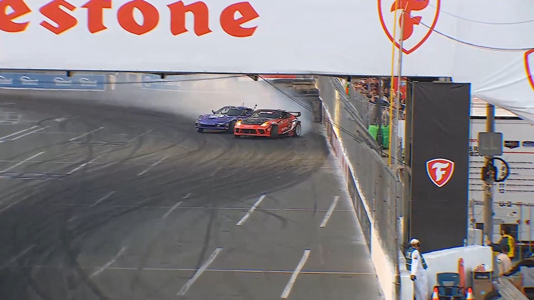 @StuartFamDrifting giving chase to @JeffJonesRacing in Saturday Super Drift action