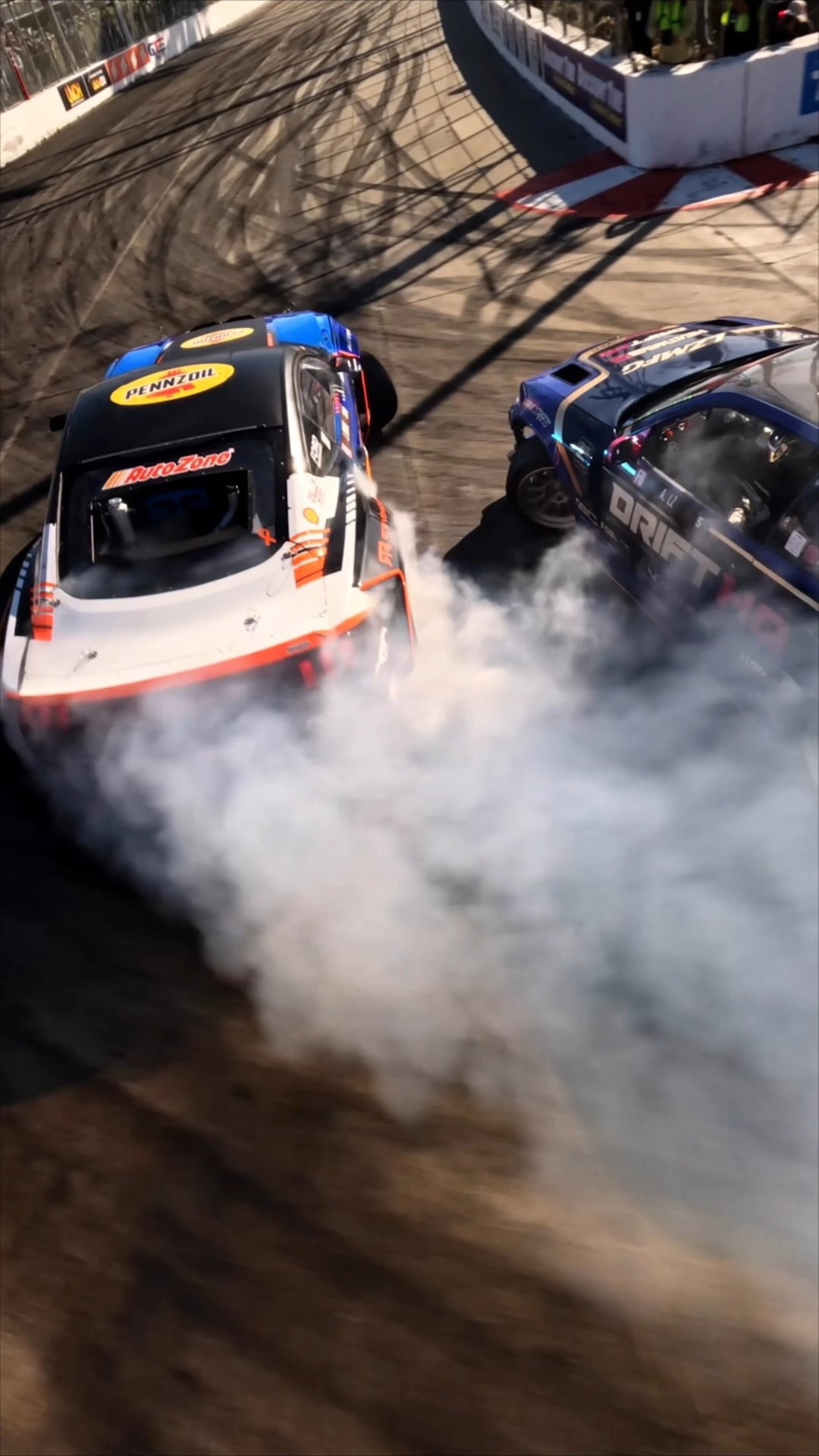 Drone had the best seat in the house for this madness.

@JamesDeane130 vs @Adam_LZ from the clouds.

Presented by @USAF_Recruiting
🛸 @JustinSmash