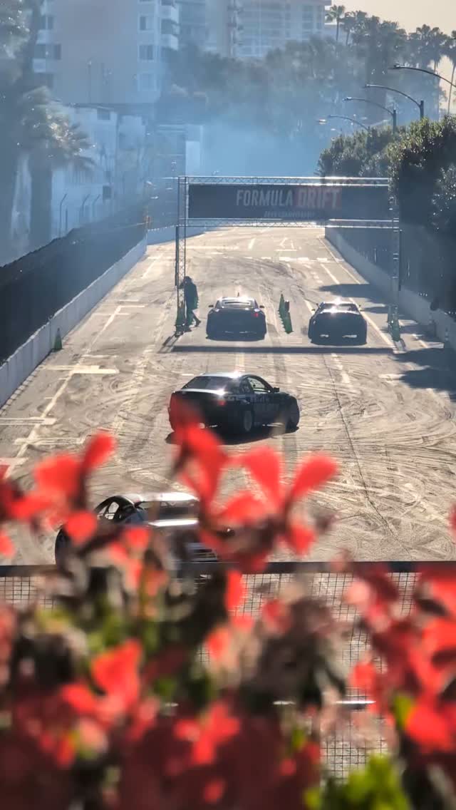 Morning warm-ups on the streets of Long Beach. It's gonna be a great day.