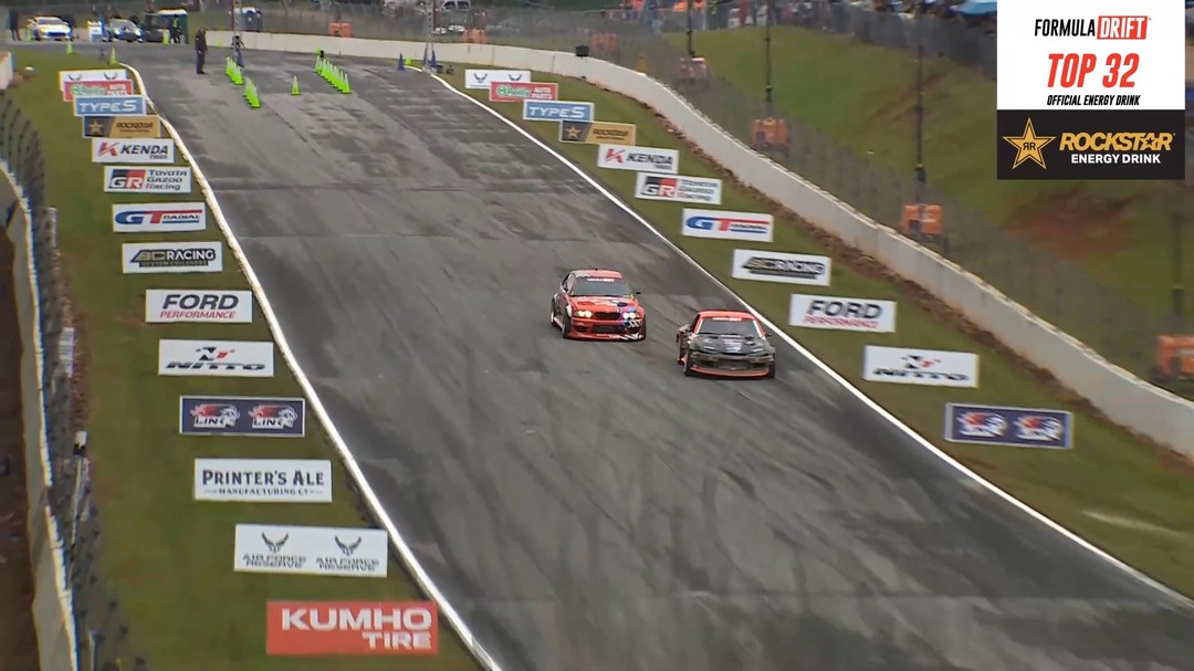 Picture-perfect lead. @OdiDrift vs @HateleyDrift in the Top 32. 

Presented by @RockstarEnergy
