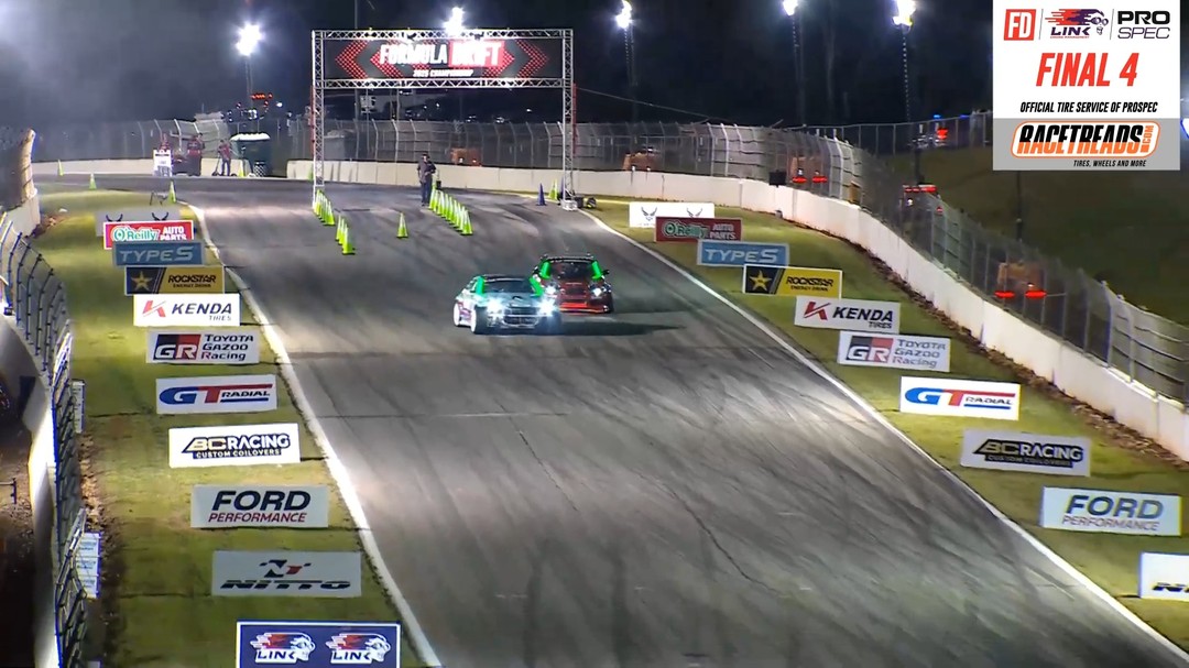 PROSPEC Final 4 battle between @CoryTalaska & @CBuchanan272 at 
Presented by @RaceTreads